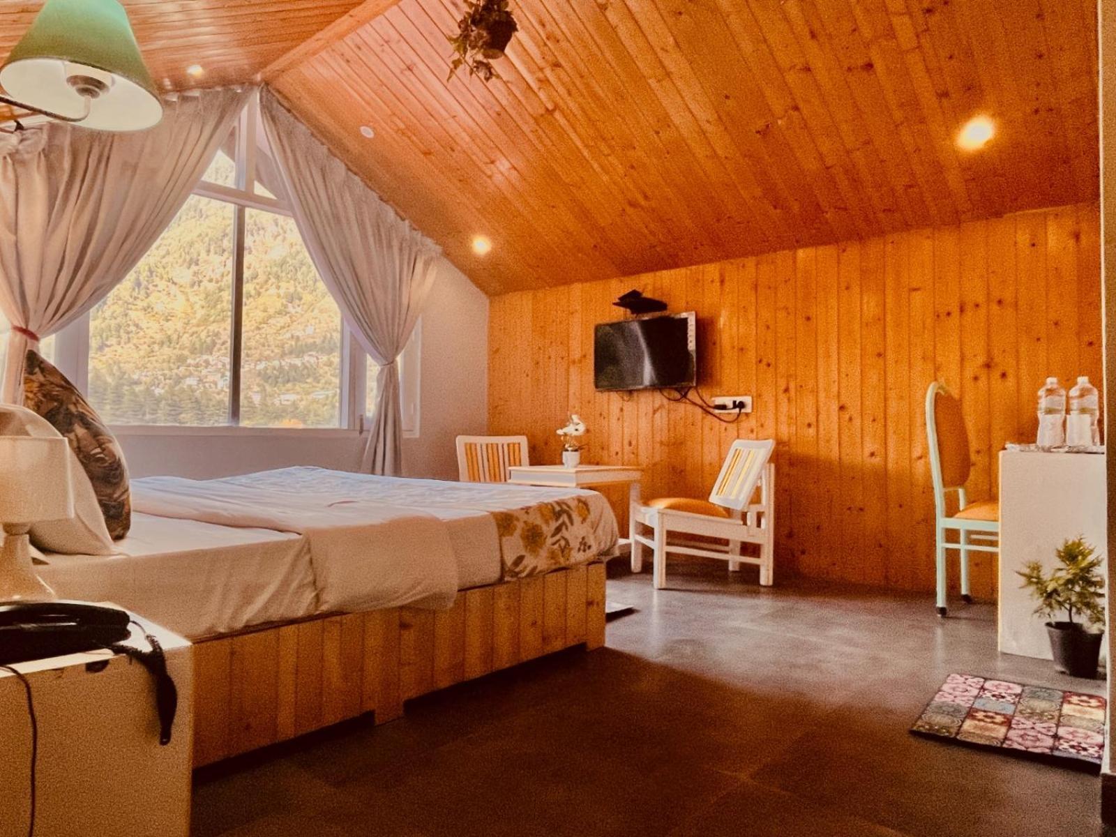Hadimba Hill View By Hadimba Palace, Manali - Premium Room ! Family Hotel ! Parking ! Near Hadimba Temple Εξωτερικό φωτογραφία
