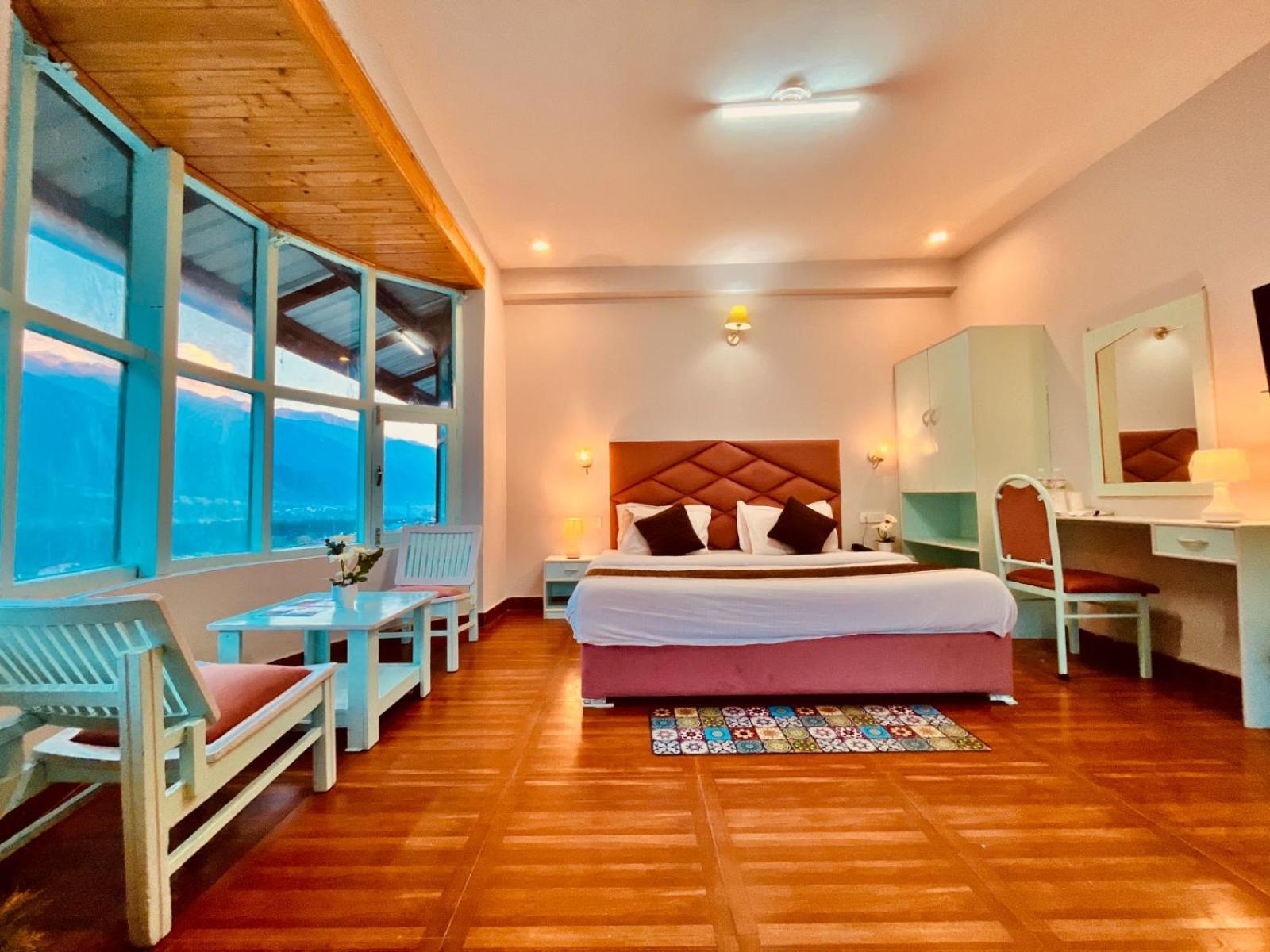 Hadimba Hill View By Hadimba Palace, Manali - Premium Room ! Family Hotel ! Parking ! Near Hadimba Temple Εξωτερικό φωτογραφία