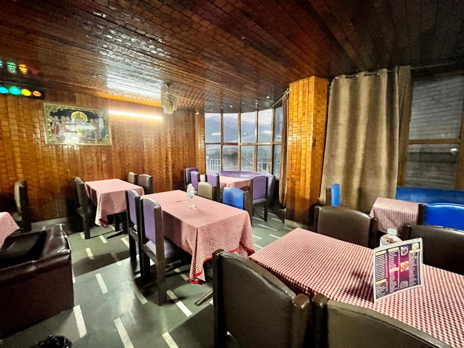 Hadimba Hill View By Hadimba Palace, Manali - Premium Room ! Family Hotel ! Parking ! Near Hadimba Temple Εξωτερικό φωτογραφία