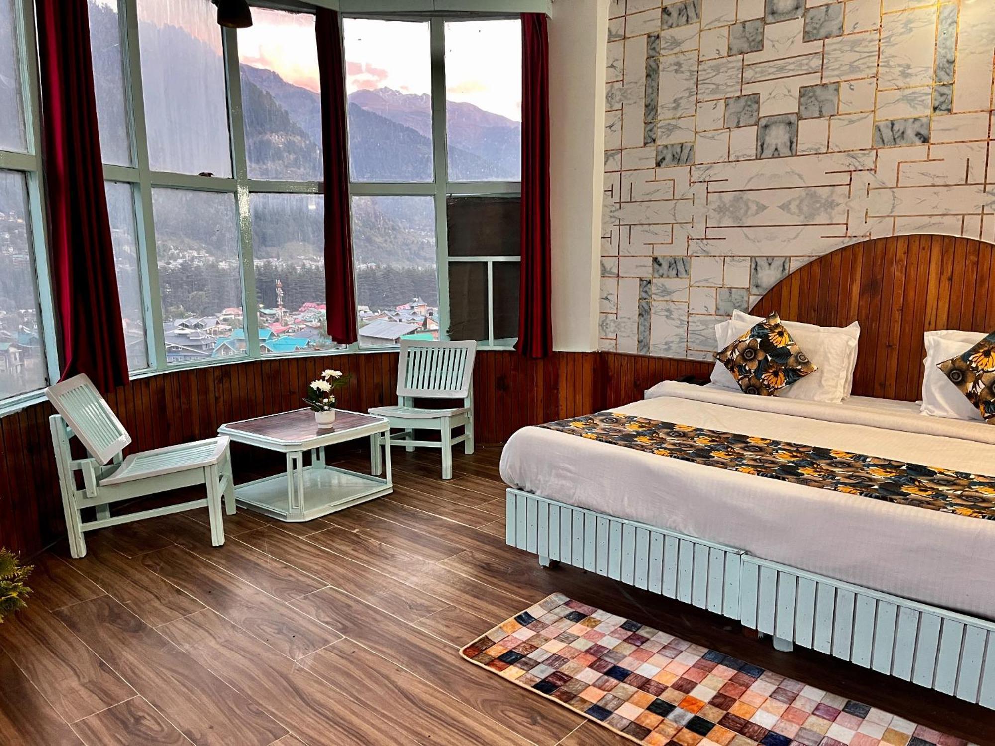 Hadimba Hill View By Hadimba Palace, Manali - Premium Room ! Family Hotel ! Parking ! Near Hadimba Temple Εξωτερικό φωτογραφία