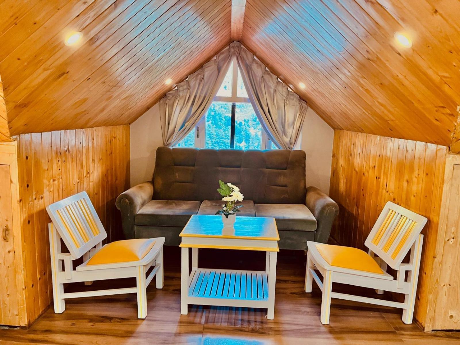 Hadimba Hill View By Hadimba Palace, Manali - Premium Room ! Family Hotel ! Parking ! Near Hadimba Temple Εξωτερικό φωτογραφία