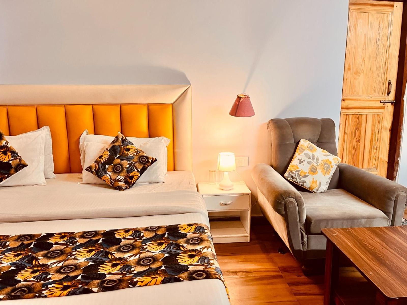 Hadimba Hill View By Hadimba Palace, Manali - Premium Room ! Family Hotel ! Parking ! Near Hadimba Temple Εξωτερικό φωτογραφία