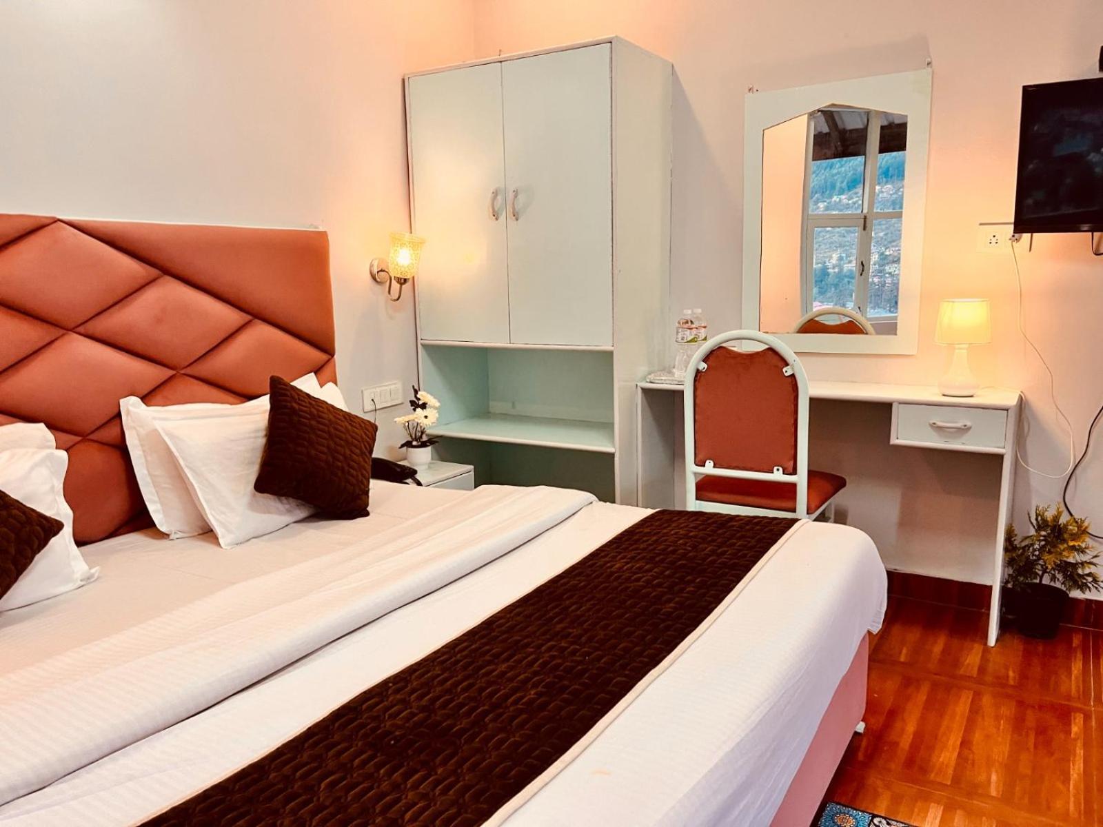 Hadimba Hill View By Hadimba Palace, Manali - Premium Room ! Family Hotel ! Parking ! Near Hadimba Temple Εξωτερικό φωτογραφία