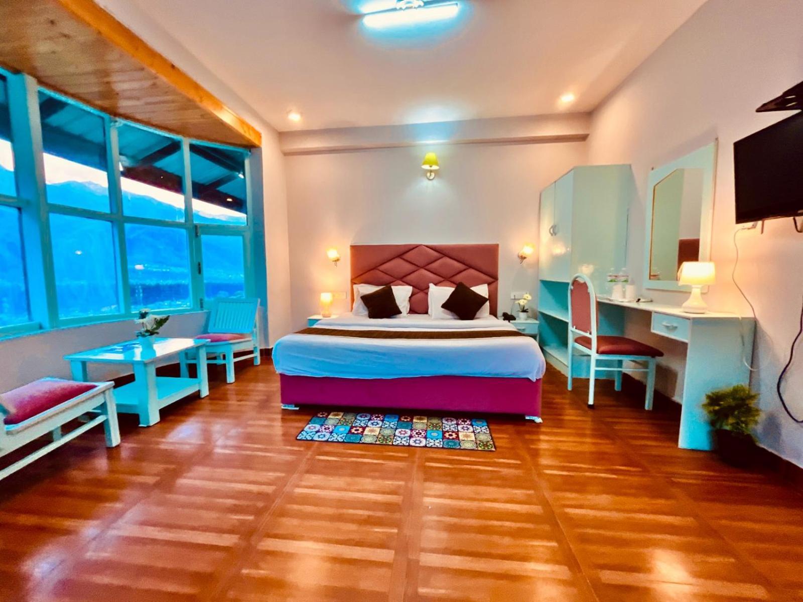 Hadimba Hill View By Hadimba Palace, Manali - Premium Room ! Family Hotel ! Parking ! Near Hadimba Temple Εξωτερικό φωτογραφία
