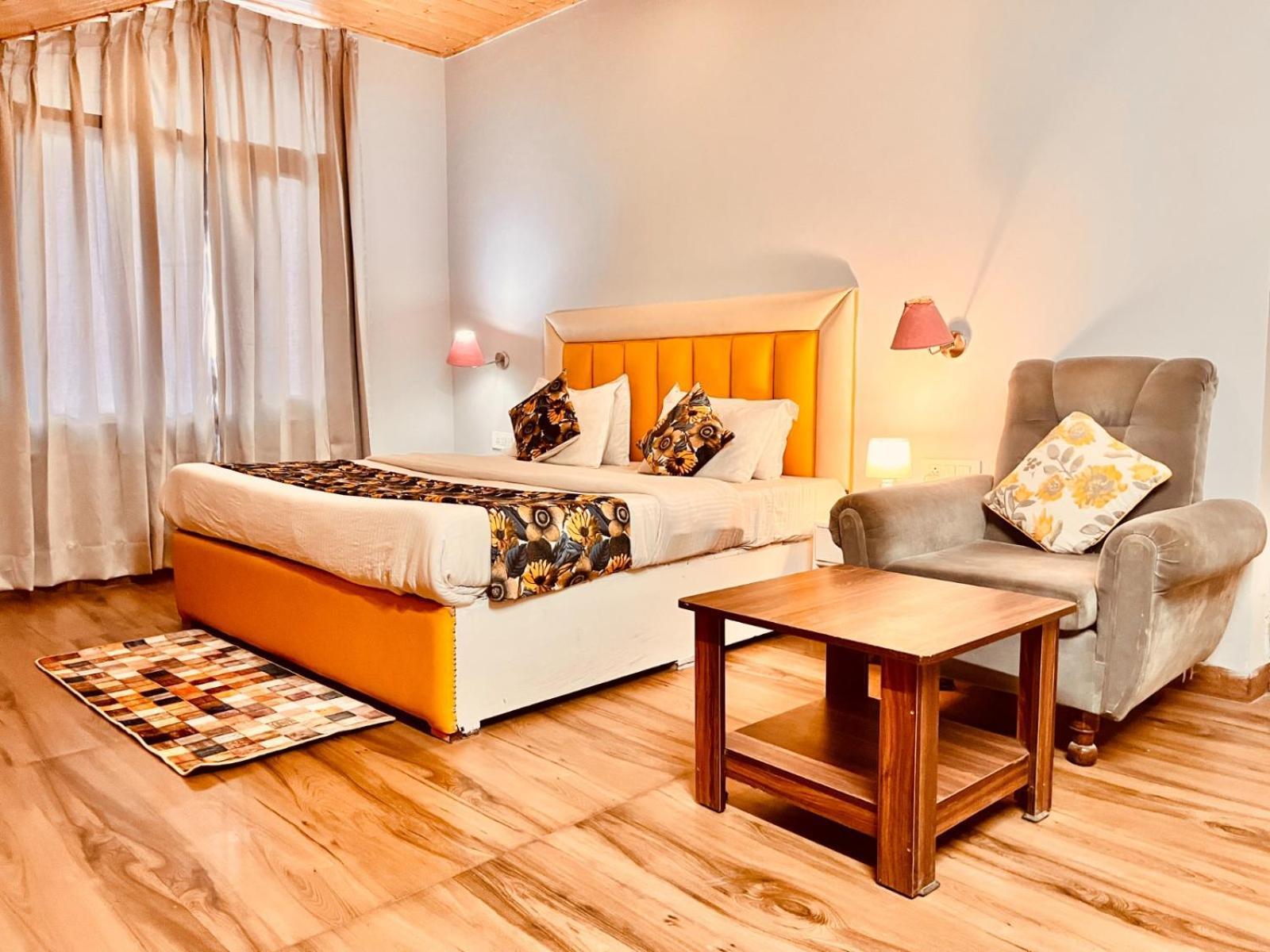 Hadimba Hill View By Hadimba Palace, Manali - Premium Room ! Family Hotel ! Parking ! Near Hadimba Temple Εξωτερικό φωτογραφία