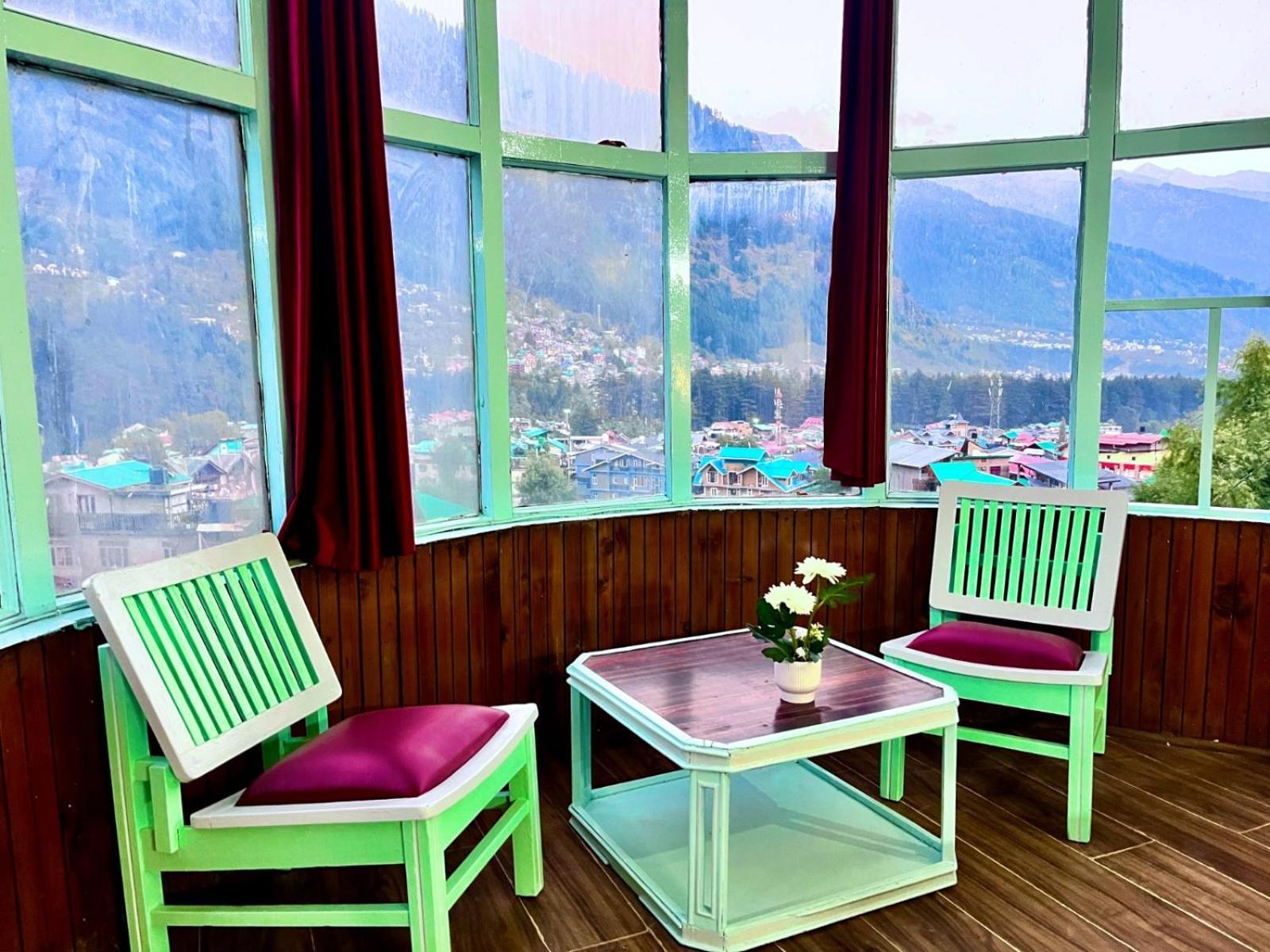 Hadimba Hill View By Hadimba Palace, Manali - Premium Room ! Family Hotel ! Parking ! Near Hadimba Temple Εξωτερικό φωτογραφία